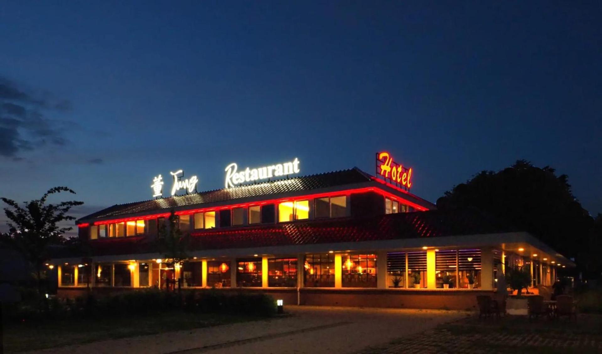 Tung Hotel Zeewolde Bagian luar foto